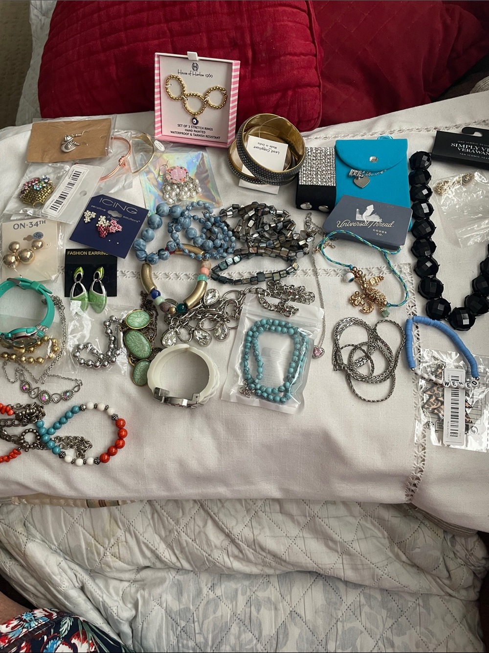 Fashion Jewelry-Earrings,Bracelets,Necklaces, Watches NEW & EUC 26 Pieces